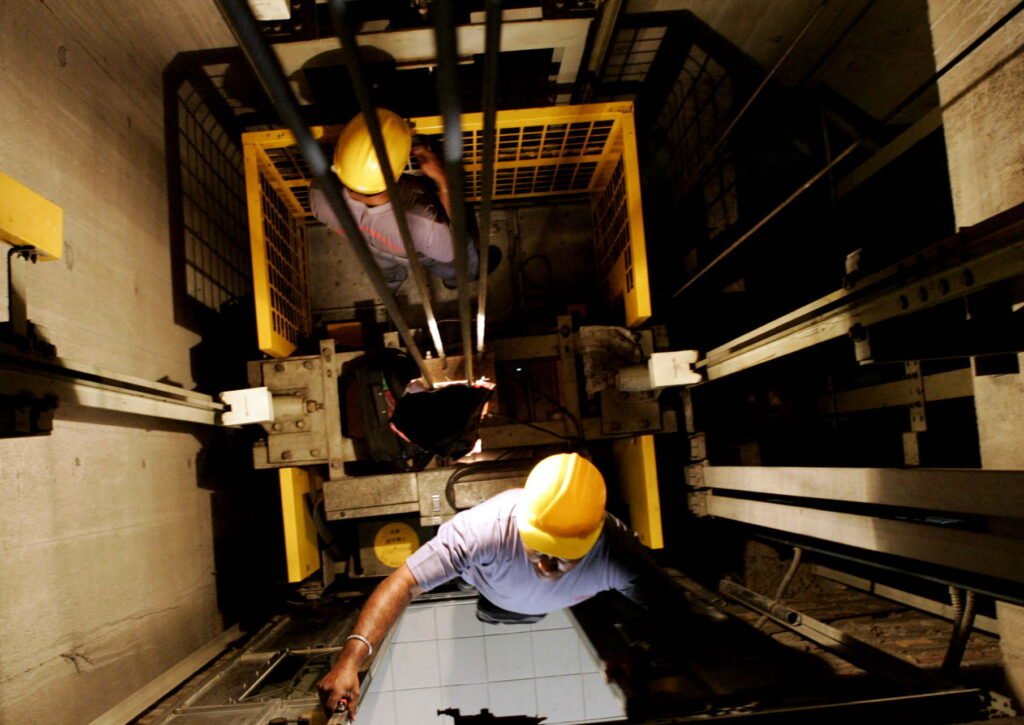 صيانة و تصليح أعطال مصاعد الدمام